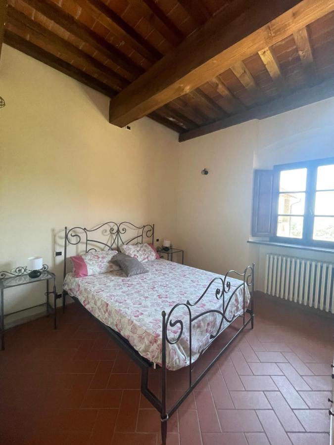Casa Vacanza Villaggio Poggio Rosso Arezzo Exterior photo