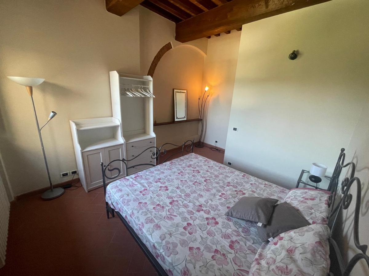 Casa Vacanza Villaggio Poggio Rosso Arezzo Exterior photo